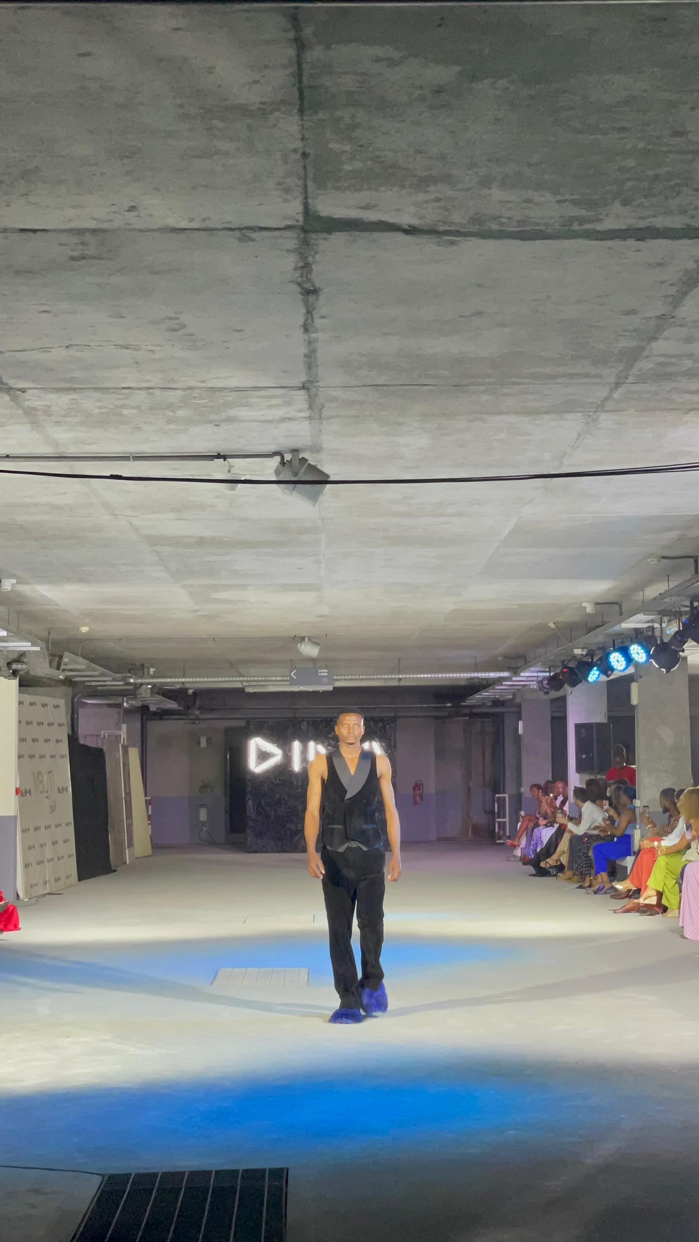 IMG_5967.JPG (264 KB)